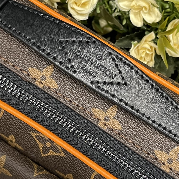 ルイヴィトンバッグ角部分ディテール